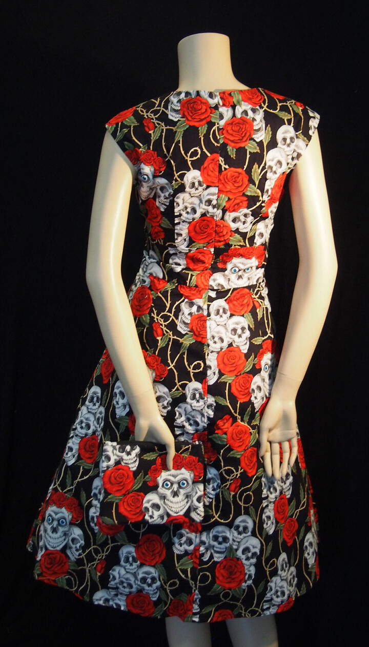 Rockabilly Black Skulls and roses sweetheart dress