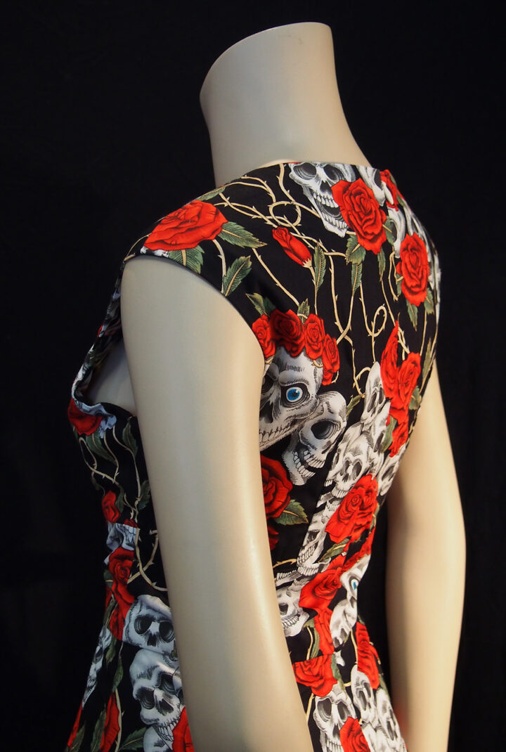 Rockabilly Black Skulls and roses sweetheart dress