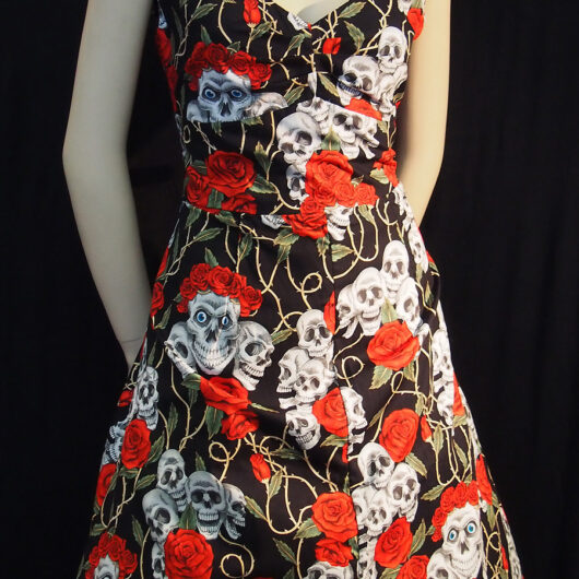 Rockabilly Black Skulls and roses sweetheart dress