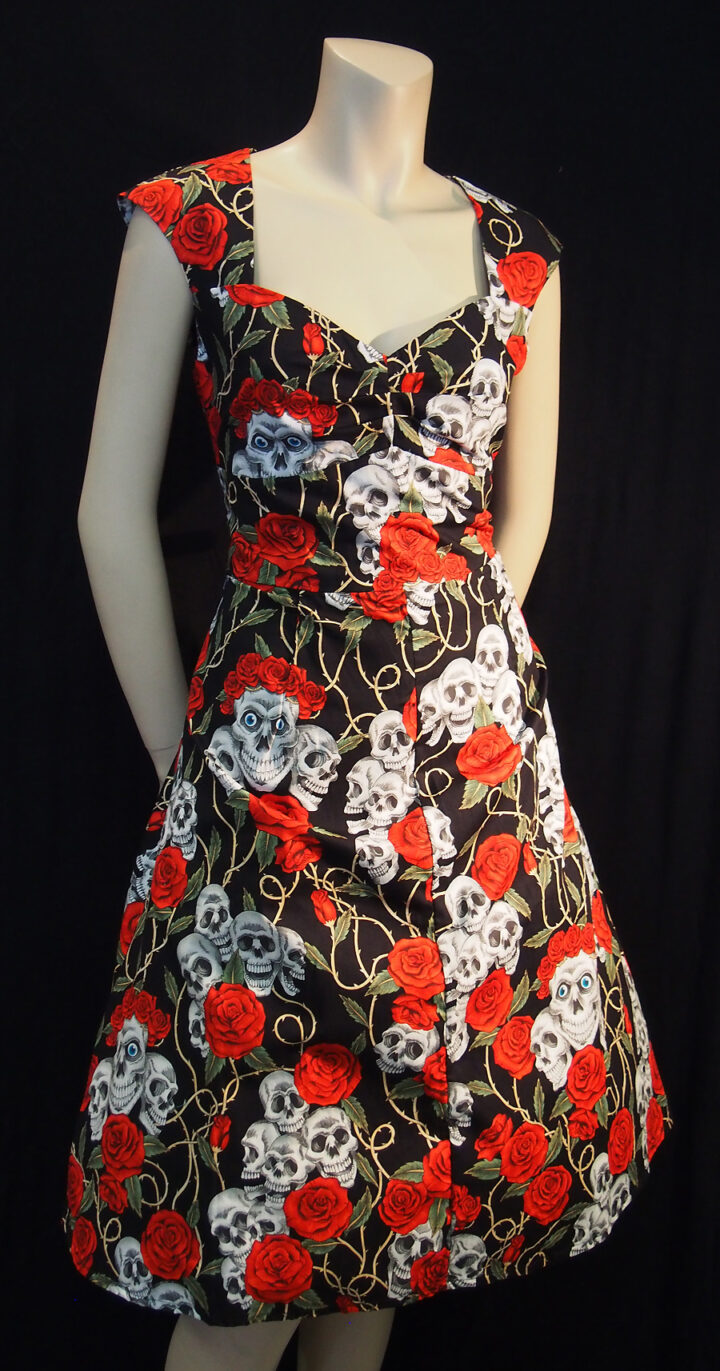 Rockabilly Black Skulls and roses sweetheart dress